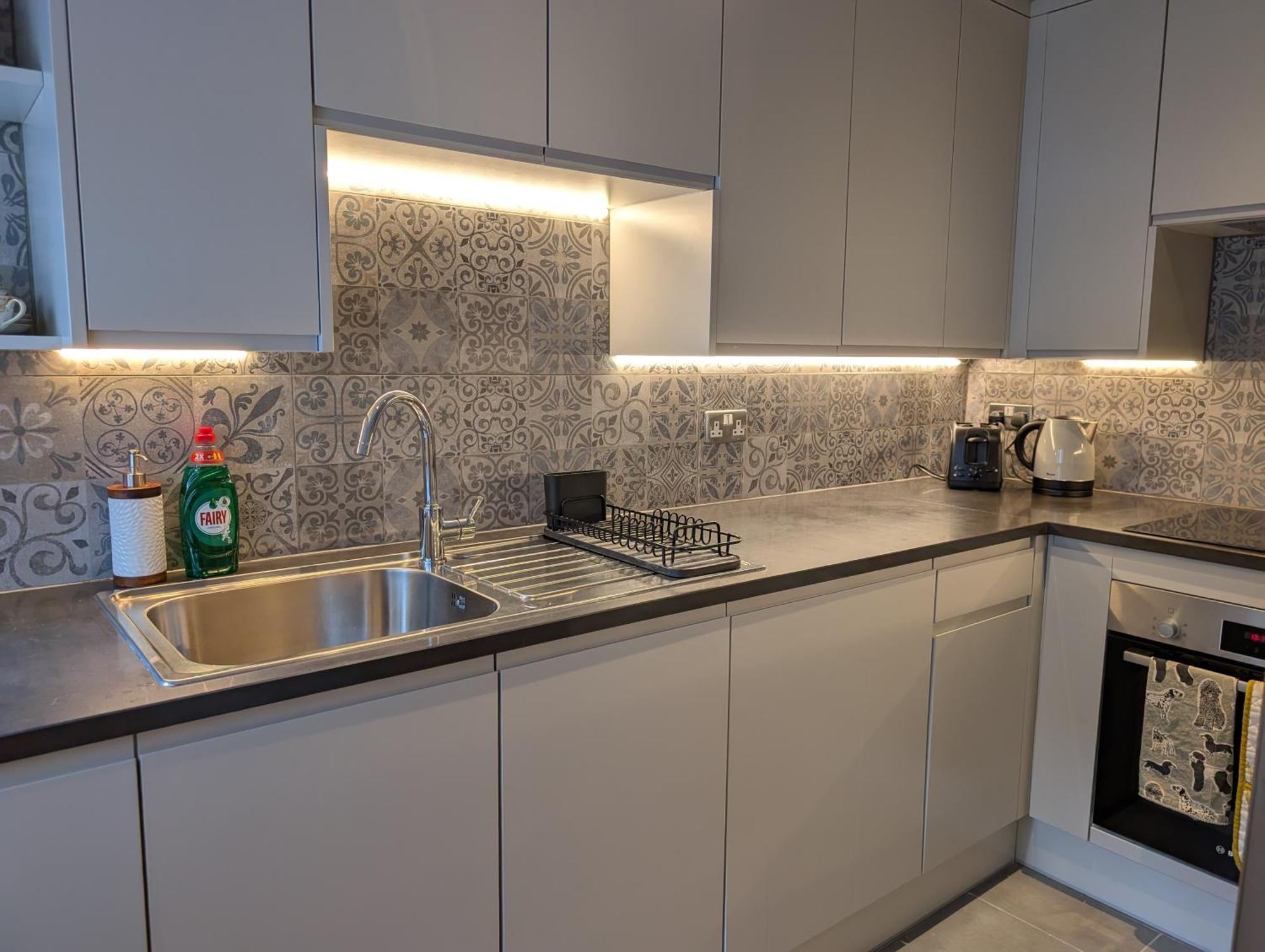 The Royal Lane Apartment *