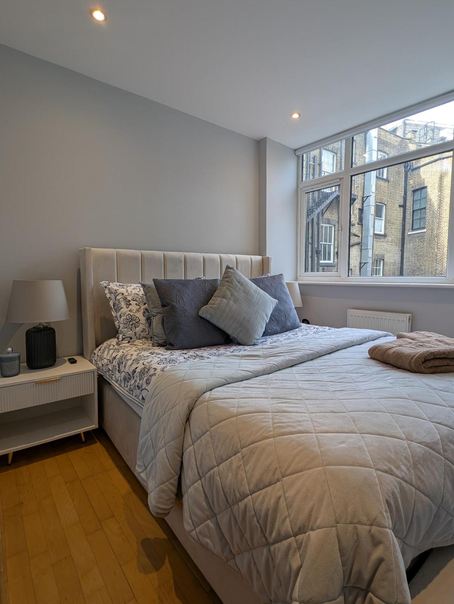 The Royal Lane Apartment London